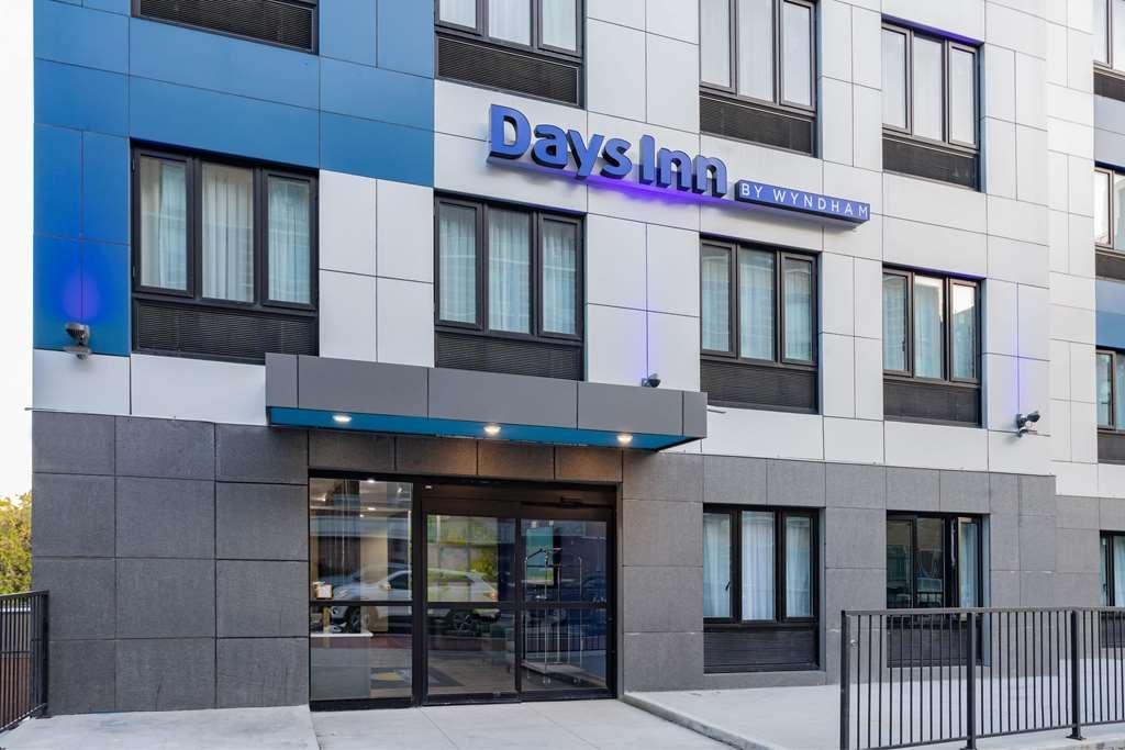 Days Inn By Wyndham Bronx Nyc Nueva York Exterior foto